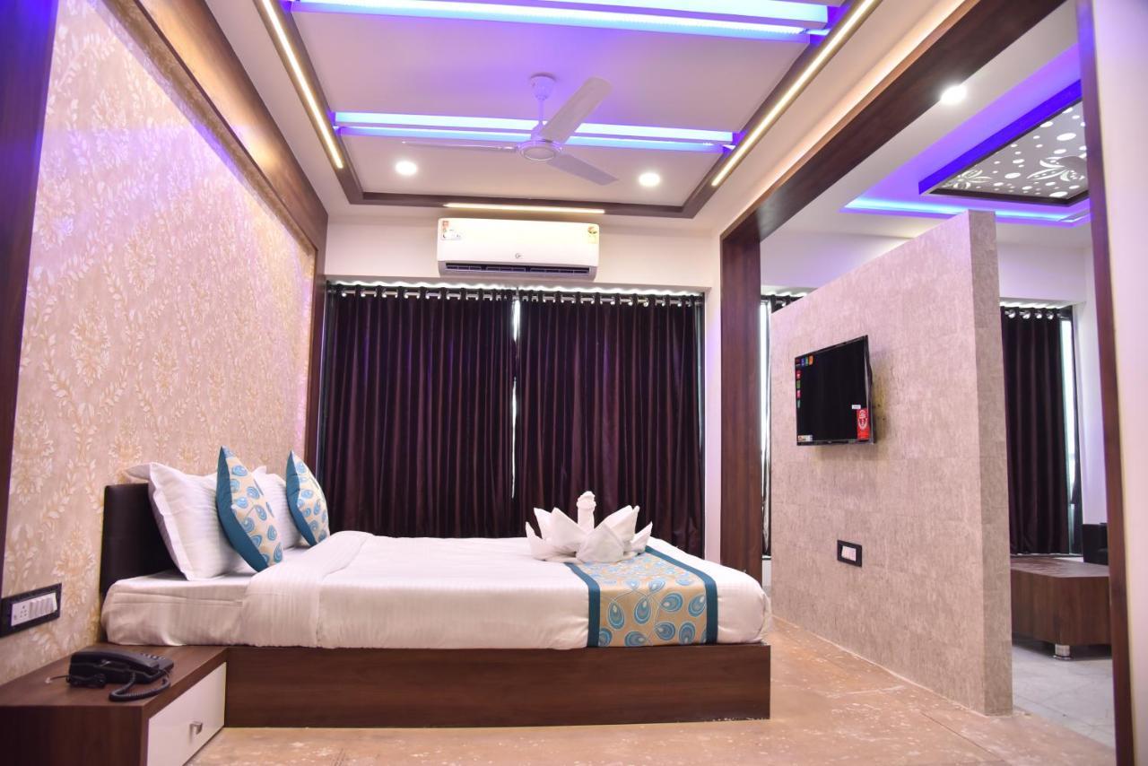 Hotel Savera Inn Morbi Esterno foto
